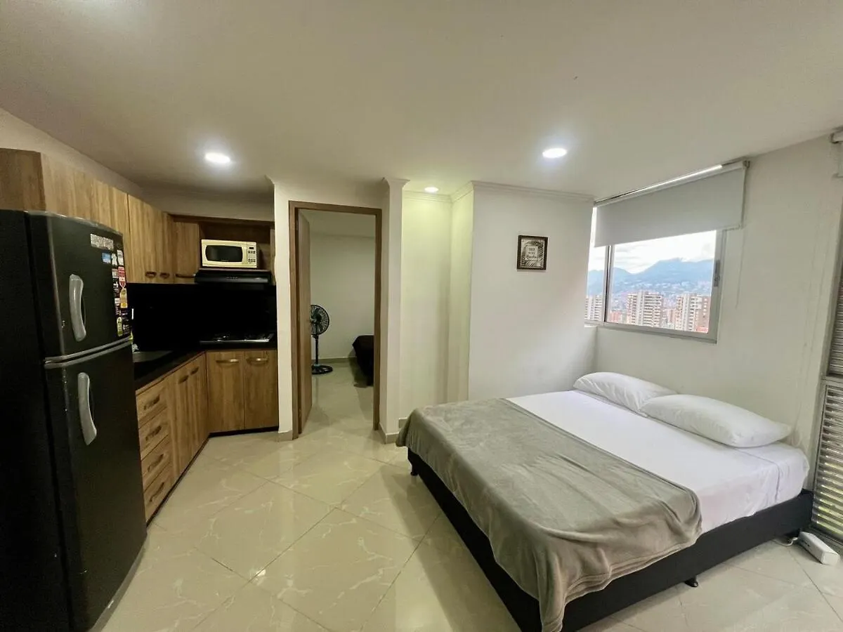 Magnificent Apartment Near Lleras And Provenza 메딜린