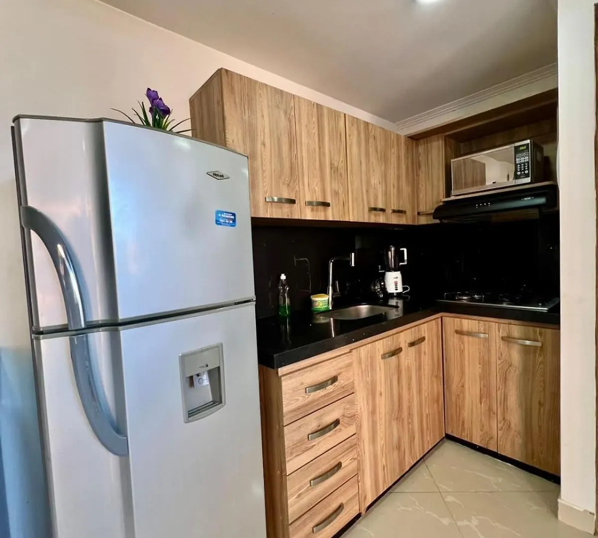 Magnificent Apartment Near Lleras And Provenza 메딜린