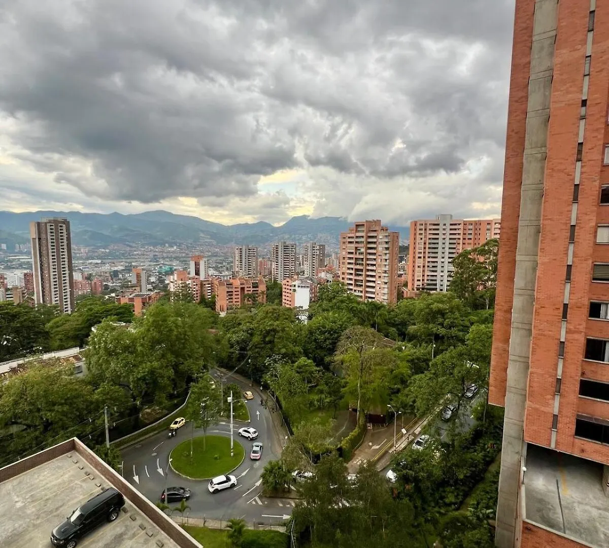 Magnificent Apartment Near Lleras And Provenza 메딜린 콜롬비아