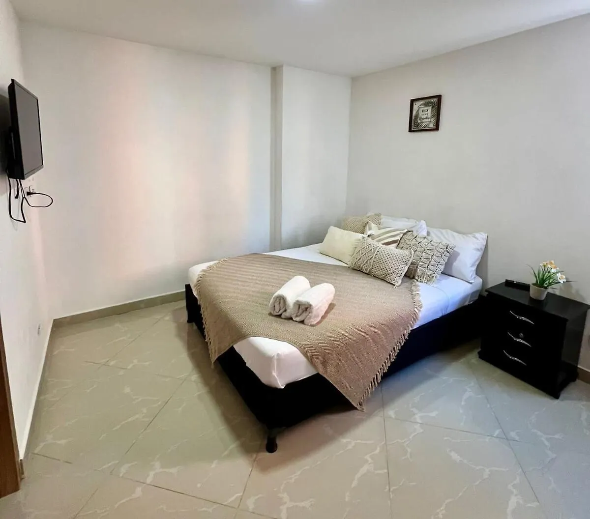 Magnificent Apartment Near Lleras And Provenza 메딜린 콜롬비아